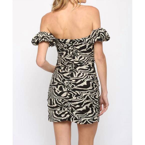 NEW FATE off the shoulder ruched dress in zebra print - Picture 2 of 3